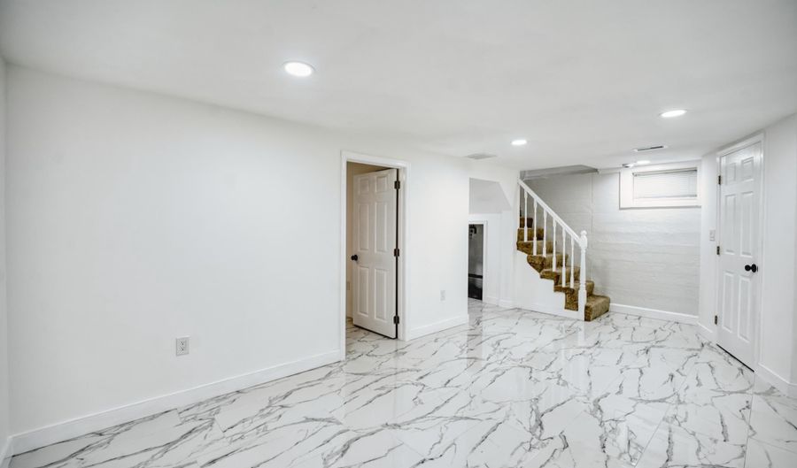 112 OSBORNE Rd, Aberdeen, MD 21001 - 4 Beds, 3 Bath