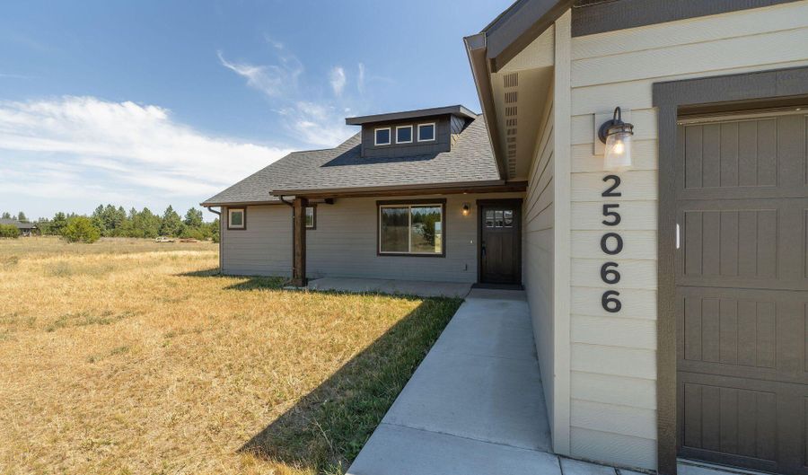 25066 N Old Highway 95, Athol, ID 83801 - 3 Beds, 2 Bath