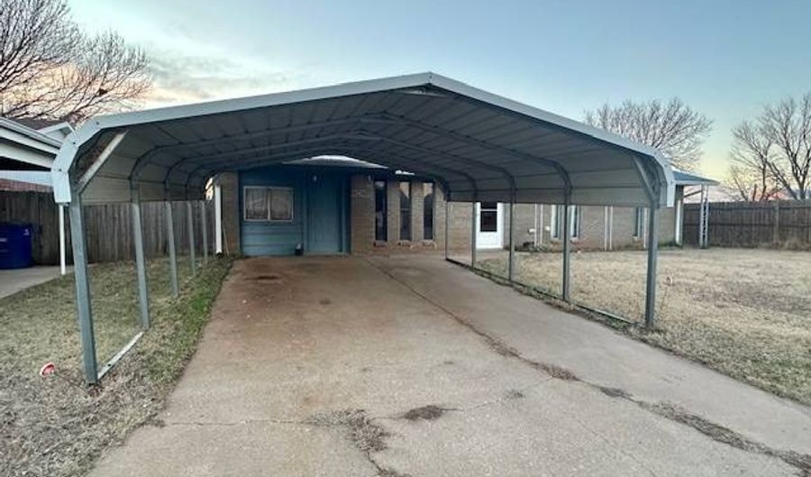 927 Erie St, Alva, OK 73717 - 3 Beds, 2 Bath