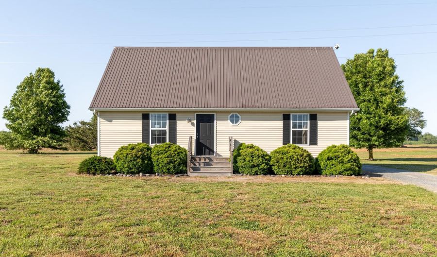 8715 OLD OCEAN CITY Rd, Berlin, MD 21811 - 4 Beds, 2 Bath