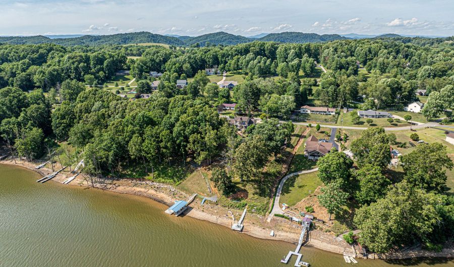 25586 Cornelius Dr, Abingdon, VA 24211 - 4 Beds, 3 Bath