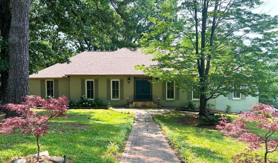 309 SKY Dr, Anniston, AL 36207 - 4 Beds, 3 Bath