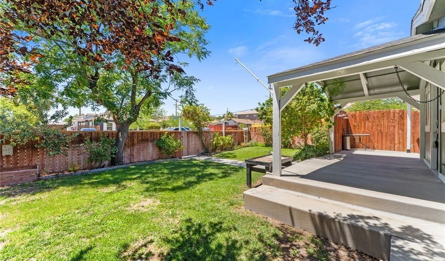 605 L Ave, Boulder City, NV 89005 - 4 Beds, 2 Bath