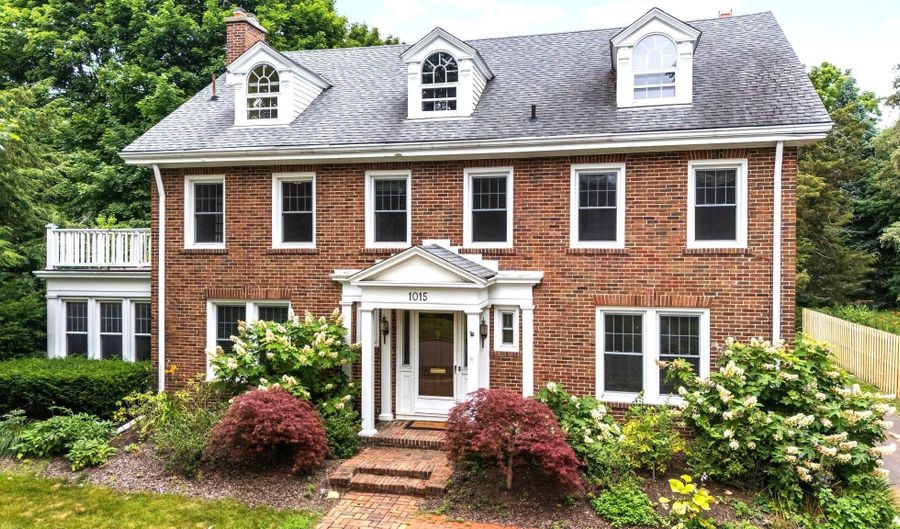 1015 Olivia Ave, Ann Arbor, MI 48104 - 5 Beds, 5 Bath
