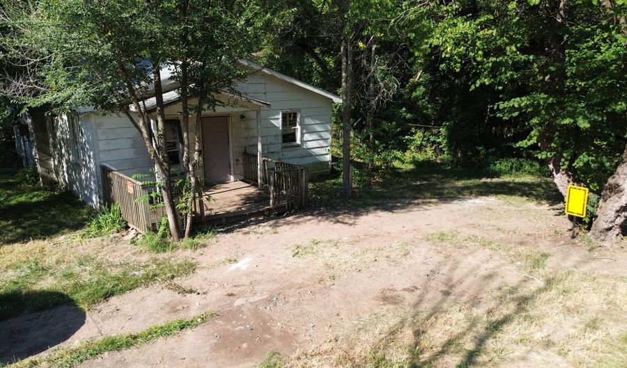 604 S Brookside Ave, Ash Grove, MO 65604 - 3 Beds, 1 Bath