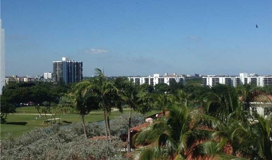 19900 E Country Club Dr 806, Aventura, FL 33180 - 3 Beds, 3 Bath