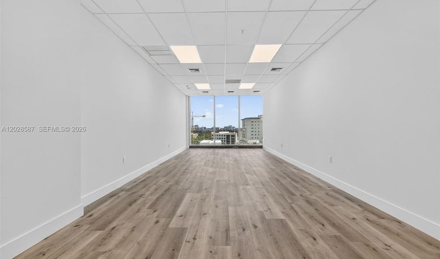 2820 NE 214th St 1006, Aventura, FL 33180 - 0 Beds, 0 Bath