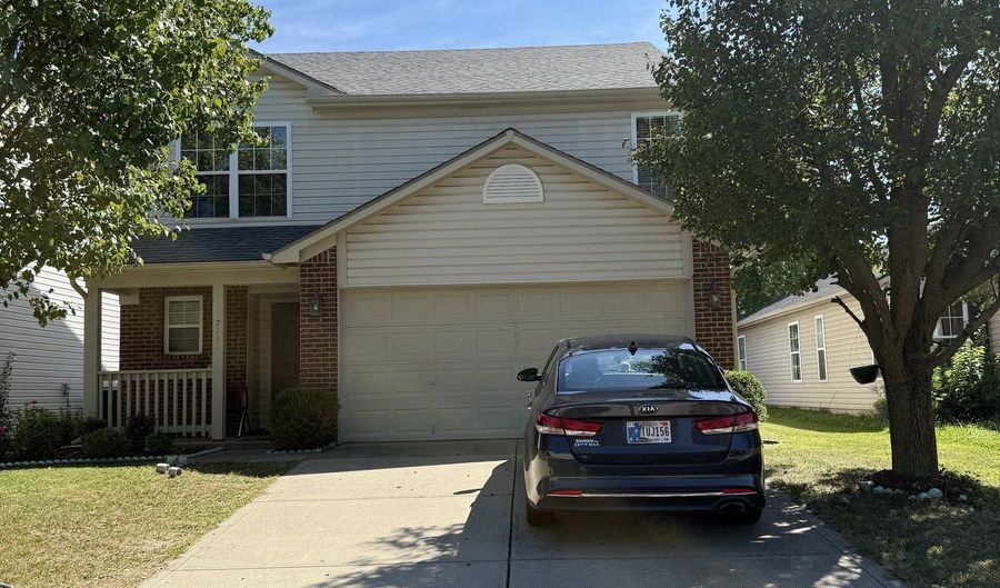7141 Wellwood Dr, Indianapolis, IN 46217 - 3 Beds, 3 Bath