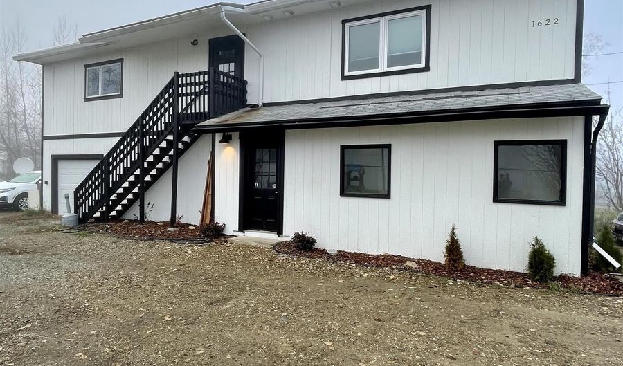 1622 TURNER St Unit B, Fairbanks, AK 99701 - 1 Beds, 1 Bath