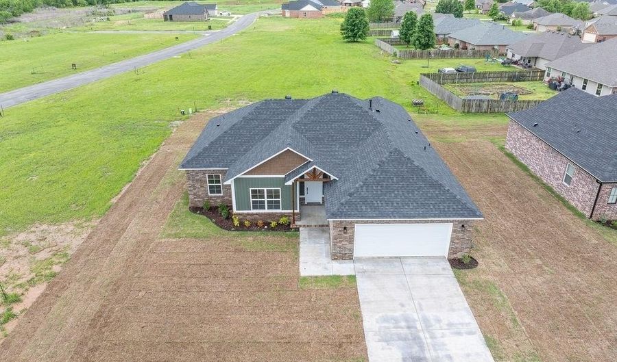 1317 Big Oak Dr, Alma, AR 72921 - 4 Beds, 2 Bath