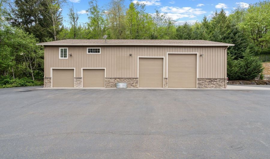 17416 NE HOOPER WOLLAM Rd, Amboy, WA 98601 - 5 Beds, 3 Bath