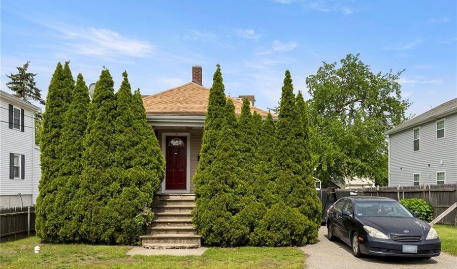 22 Parsons Ave, East Providence, RI 02914 - 3 Beds, 1 Bath