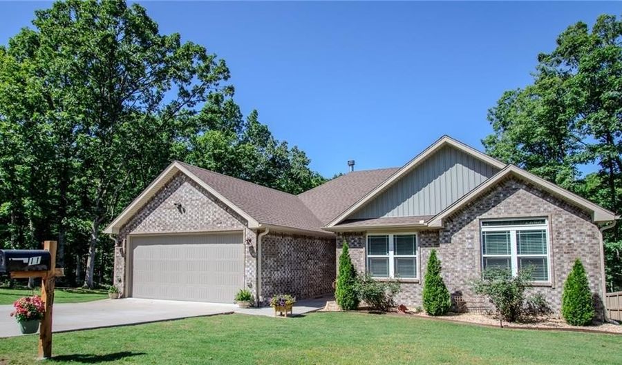 11 Epping Dr, Bella Vista, AR 72714 - 3 Beds, 2 Bath