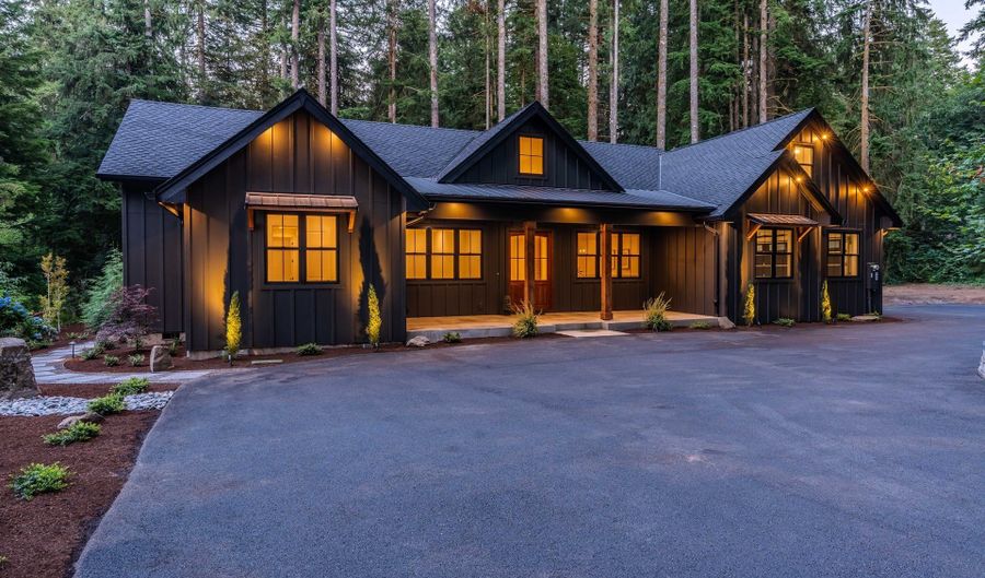 21054 E Country Club Rd, Brightwood, OR 97011 - 4 Beds, 4 Bath