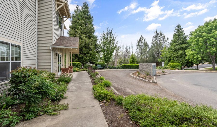 905 Skylark Pl, Ashland, OR 97520 - 0 Beds, 0 Bath