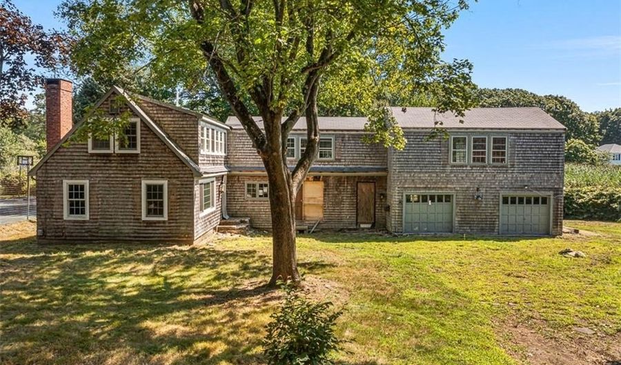 150 Alfred Drowne Rd, Barrington, RI 02806 - 4 Beds, 2 Bath
