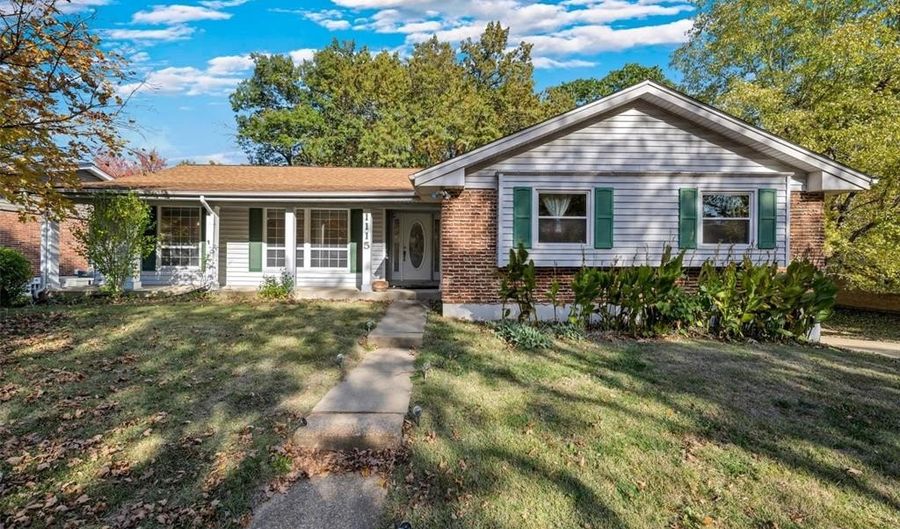 1115 Dutch Mill Dr, Ballwin, MO 63011 - 4 Beds, 3 Bath
