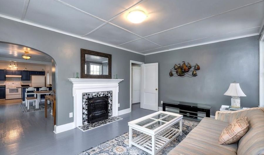 411 N Main St, Bishopville, SC 29010 - 2 Beds, 2 Bath