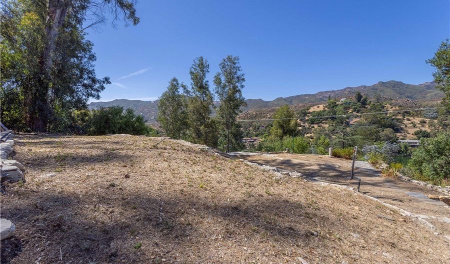 2229 Pinecrest Rd, Agoura Hills, CA 91301 - 0 Beds, 0 Bath