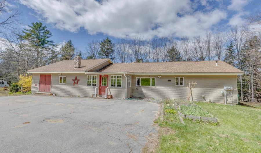 14 Lloyd St, Campton, NH 03223 - 4 Beds, 4 Bath