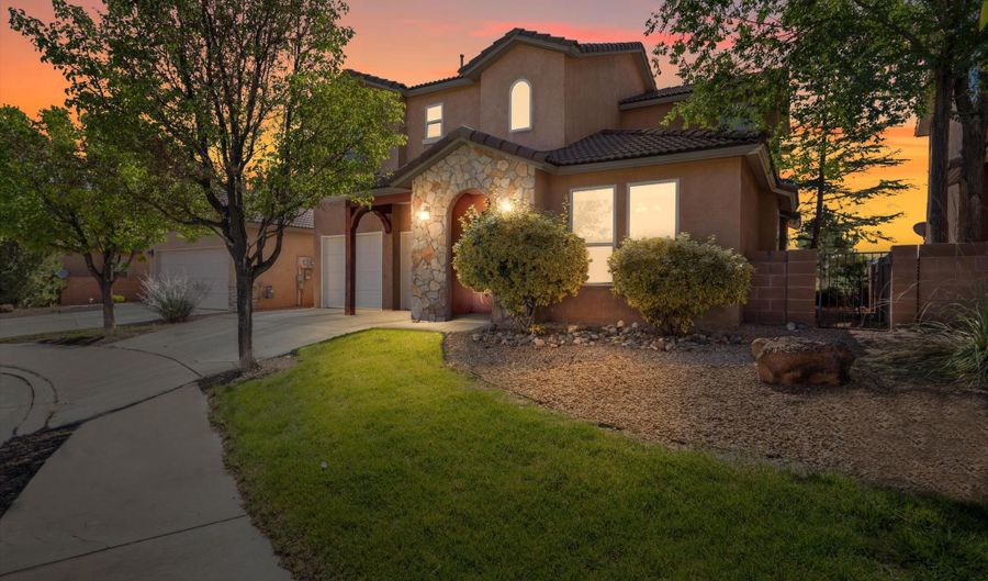 824 VISTA PATRON Dr, Bernalillo, NM 87004 - 3 Beds, 3 Bath