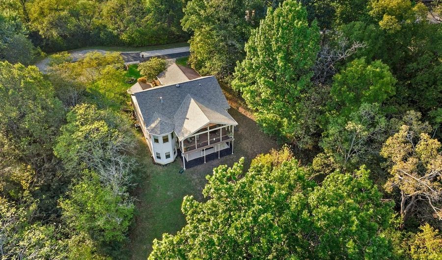 10458 Harmony Hills Dr, Aurora, IN 47001 - 3 Beds, 3 Bath