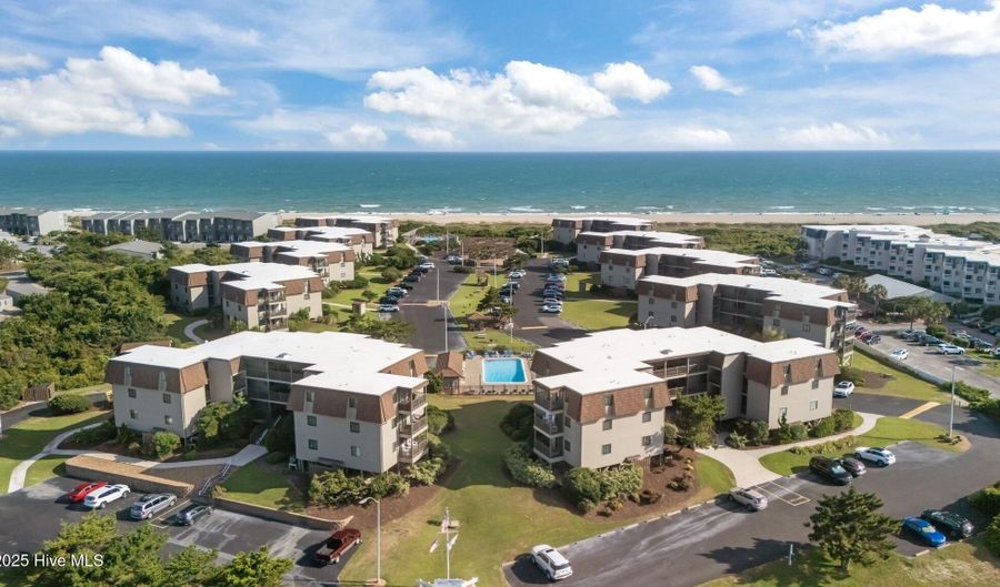 2008 E Fort Macon Rd E H-13, Atlantic Beach, NC 28512 - 2 Beds, 2 Bath