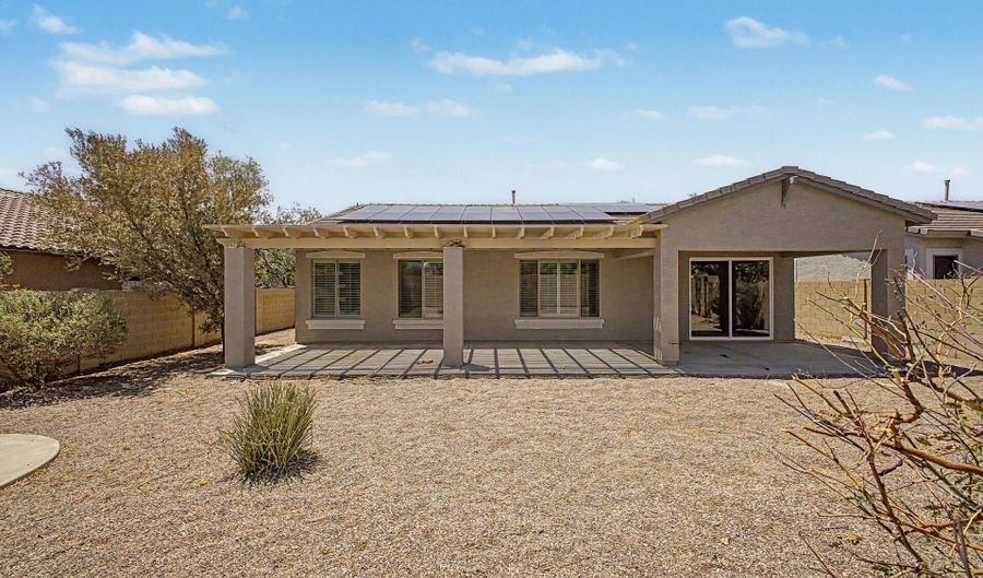 206 W BLUE LAGOON Dr, Casa Grande, AZ 85122 - 4 Beds, 2 Bath