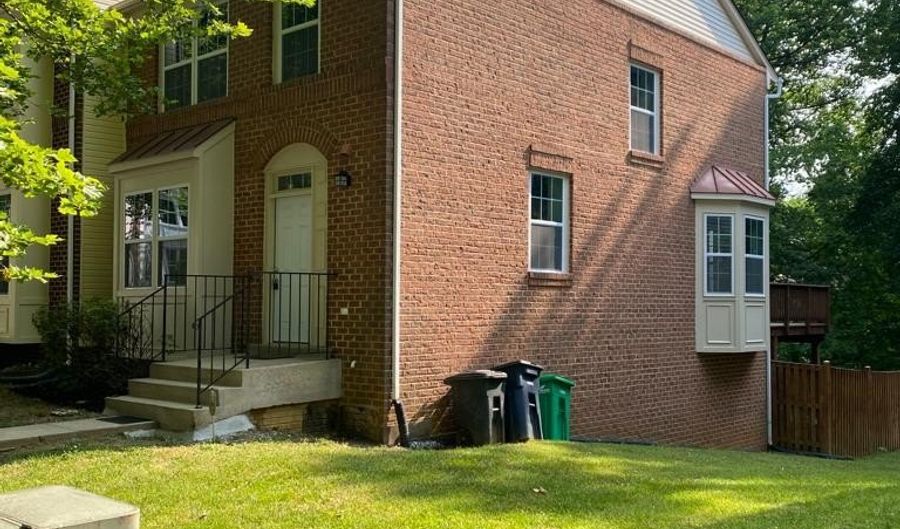 1931 BARRINGTON Ct, Bowie, MD 20721 - 2 Beds, 4 Bath