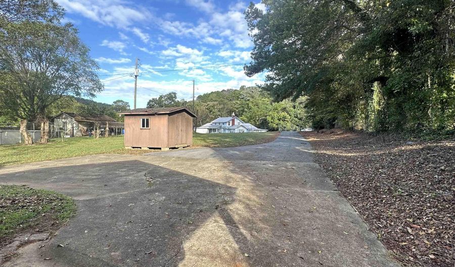 616 5th St NW, Attalla, AL 35954 - 3 Beds, 2 Bath