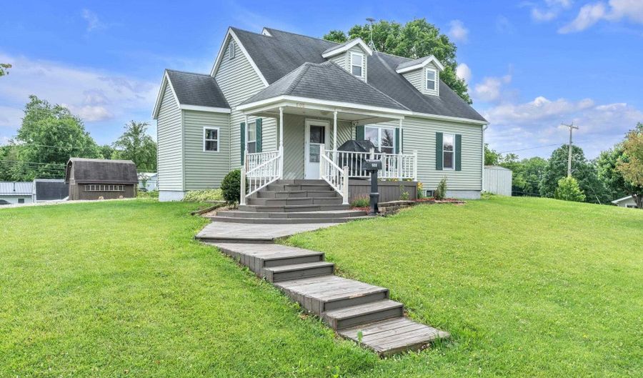 608 E Hazel St, Albion, IN 46701 - 2 Beds, 1 Bath