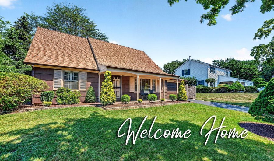 29 Ormont Ln, Aberdeen, NJ 07747 - 4 Beds, 2 Bath