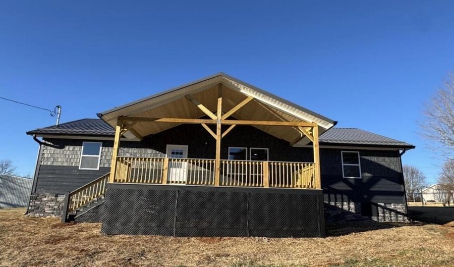 280 Hickory St, Bean Station, TN 37708 - 3 Beds, 2 Bath