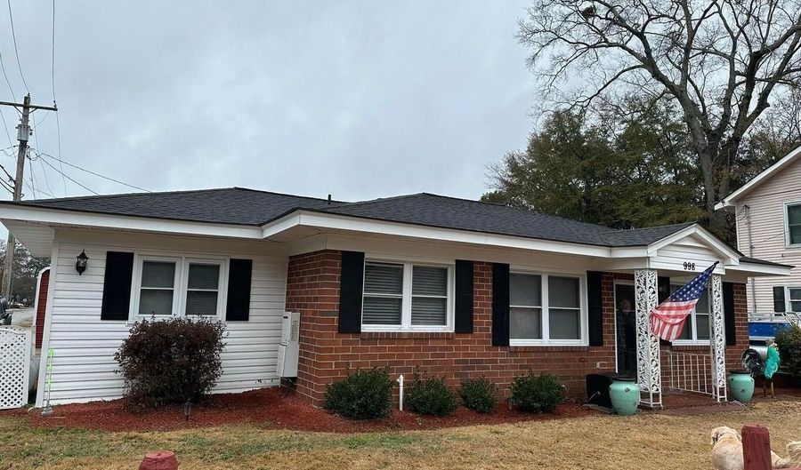 998 North St, Bamberg, SC 29003 - 2 Beds, 2 Bath