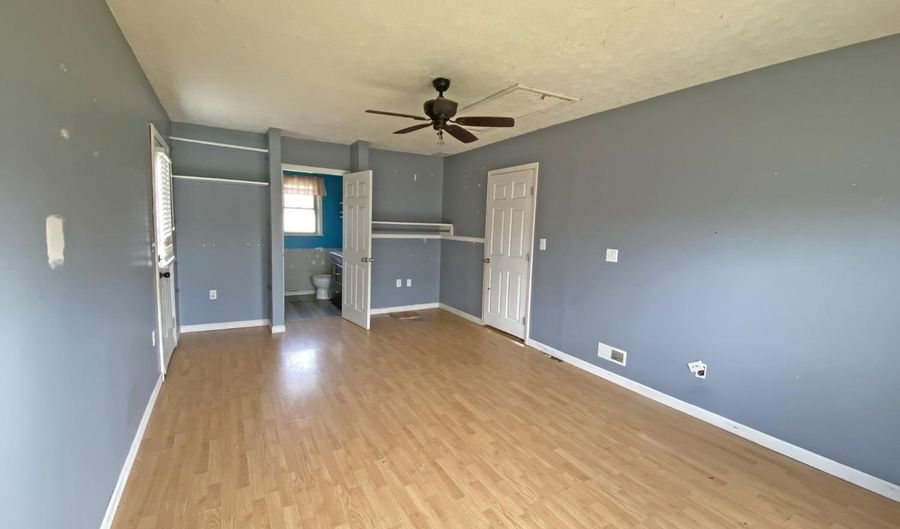 1858 Stivers Rd, Aberdeen, OH 45101 - 4 Beds, 2 Bath