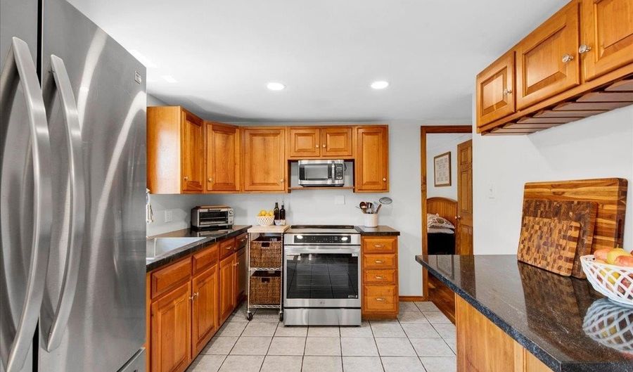 218 Donahue Rd, Barre, VT 05654 - 4 Beds, 2 Bath