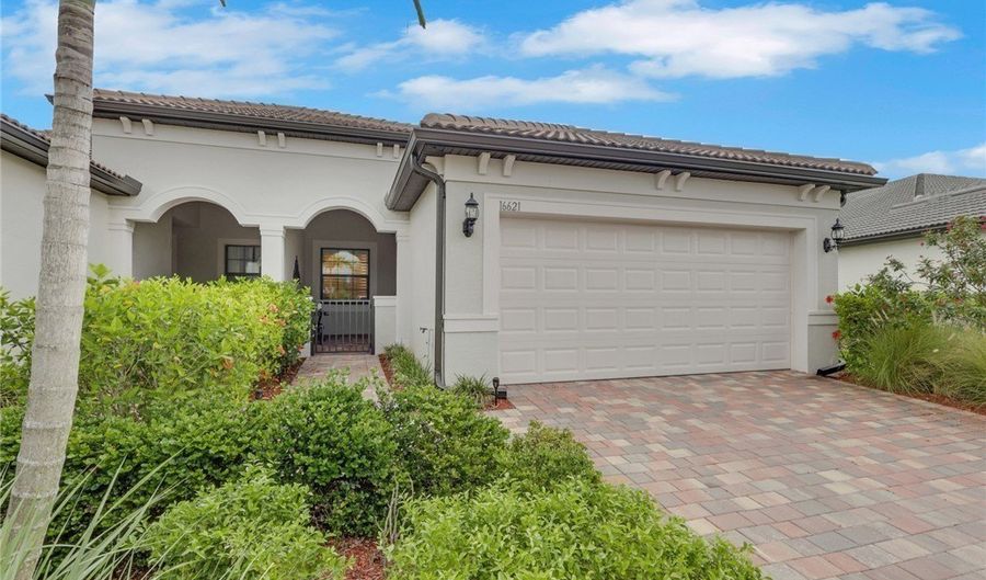 16621 Rolling Rock Blvd, Alva, FL 33920 - 2 Beds, 2 Bath