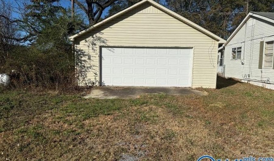 3220 County Road 1807, Arab, AL 35016 - 3 Beds, 1 Bath