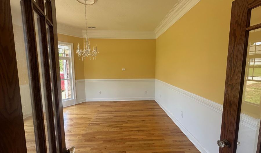 348 Laurelwood Dr, Boiling Springs, SC 29316 - 4 Beds, 3 Bath