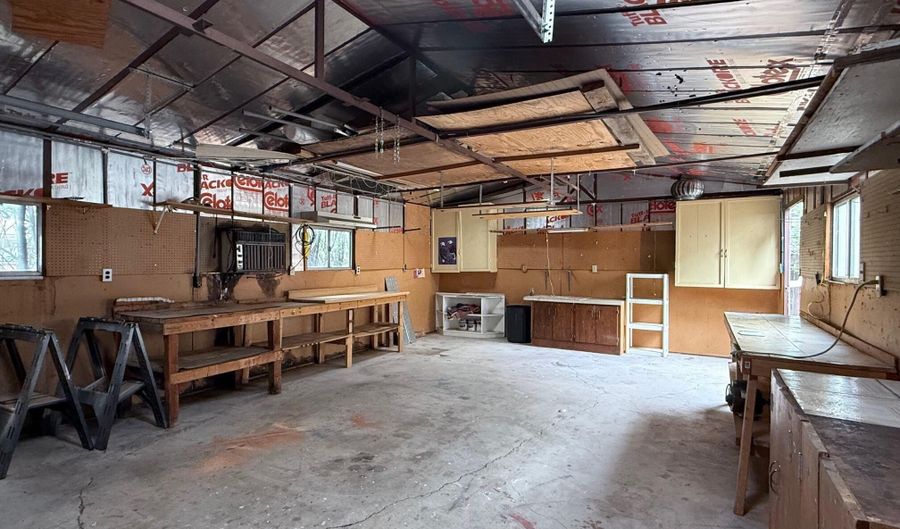 182 N Warren Rd, Benson, AZ 85602 - 3 Beds, 2 Bath