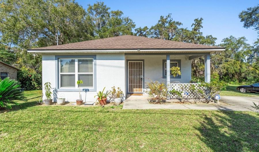 323 MAGNOLIA St, Altamonte Springs, FL 32701 - 3 Beds, 2 Bath