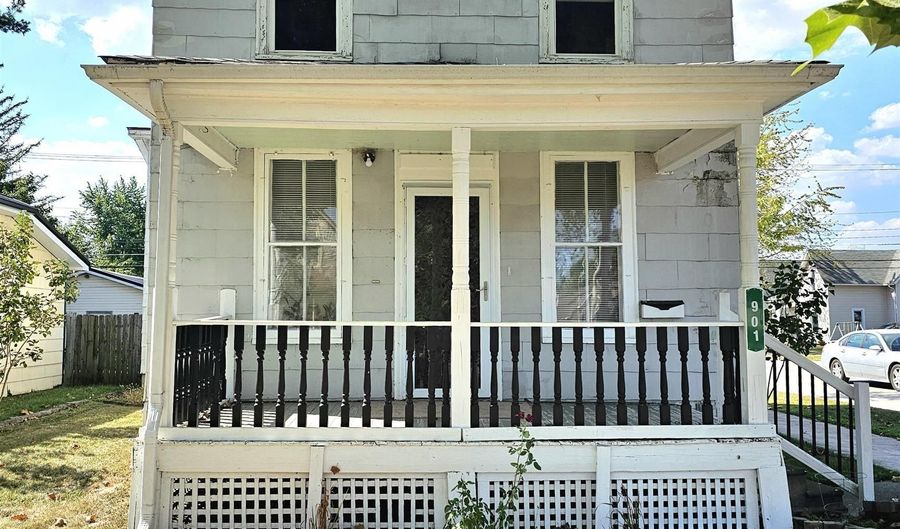 901 S Van Buren St, Auburn, IN 46706 - 2 Beds, 1 Bath
