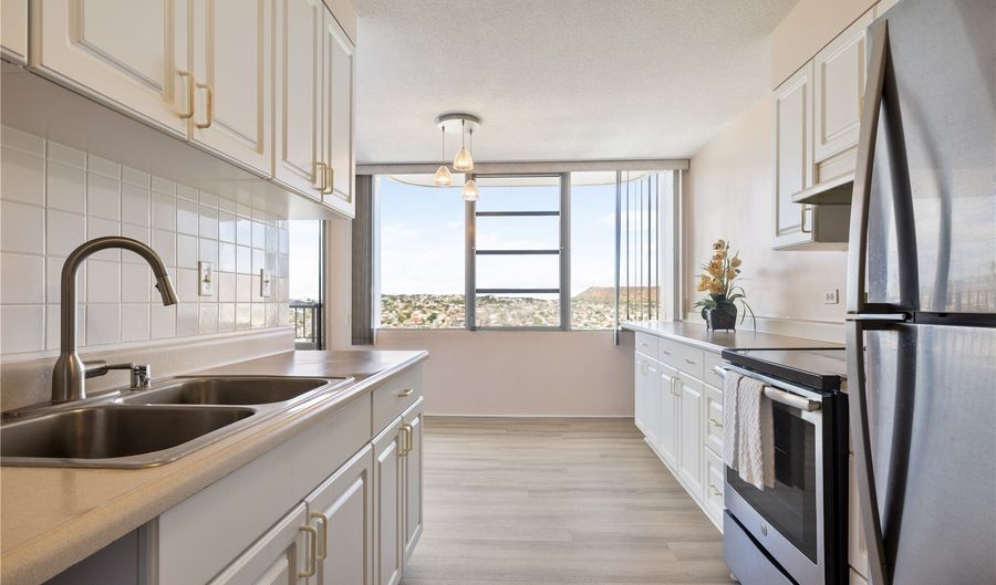 2825 S King St 2403, Honolulu, HI 96826 - 2 Beds, 2 Bath