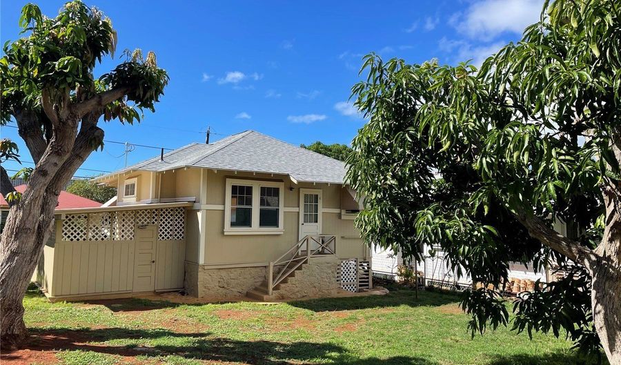 3234 Mokihana St, Honolulu, HI 96816 - 2 Beds, 1 Bath