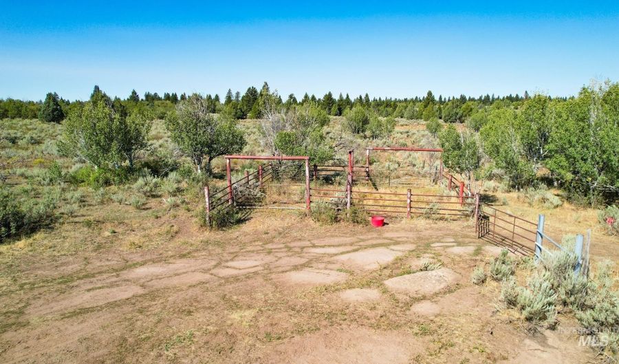 Tbd Sadorus Hill Road, Ashton, ID 83420 - 0 Beds, 0 Bath