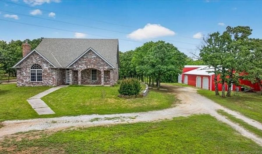 200 Private Road 2705, Bartlesville, OK 74003 - 4 Beds, 2 Bath