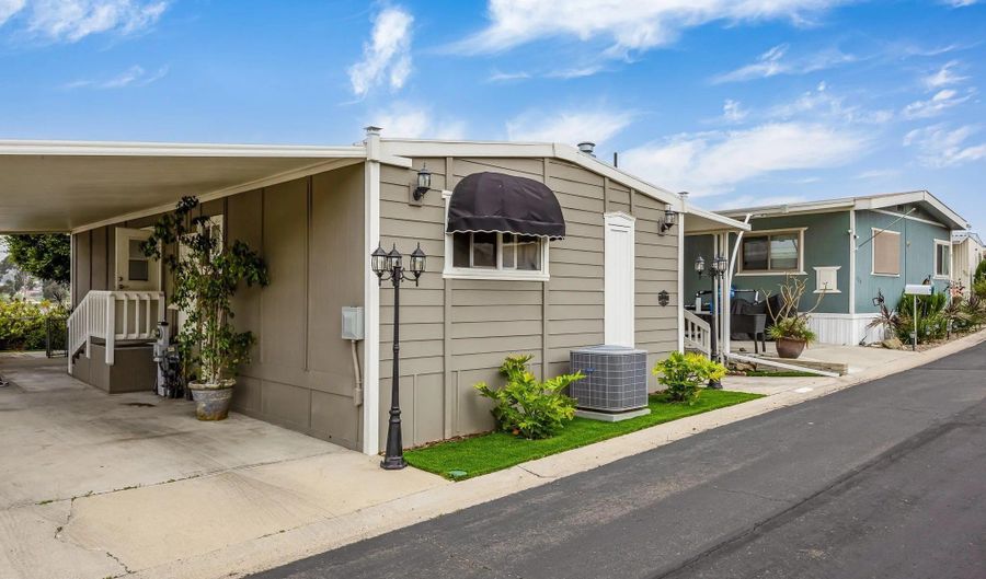 1815 Sweetwater Rd SPC 121, Spring Valley, CA 91977 - 2 Beds, 2 Bath