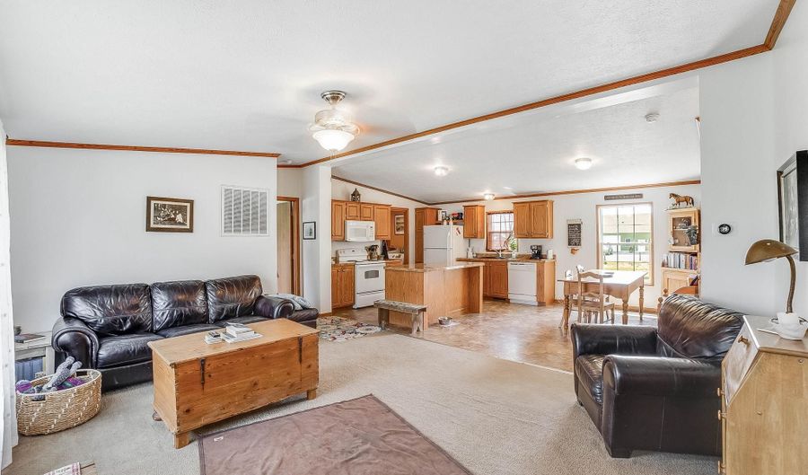5606 MARTIN Rd, Bridgeville, DE 19933 - 3 Beds, 2 Bath