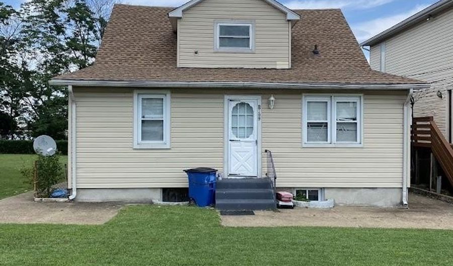 8209 BOX Dr A-UPPER, Baltimore, MD 21226 - 1 Beds, 1 Bath