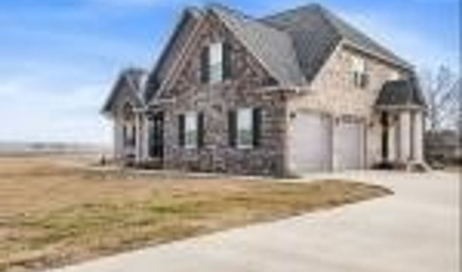 107 County Road 2768, Baldwyn, MS 38824 - 4 Beds, 3 Bath